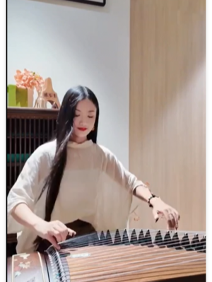 王崇齐--古筝演奏封面